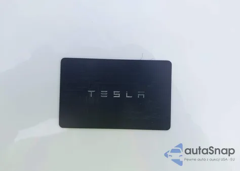 2023 Tesla Model Y Awd/Long Range Dual Motor All-Wheel Drive z USA, uszkodzony, nr VIN 7SAYGDEE7PF682772